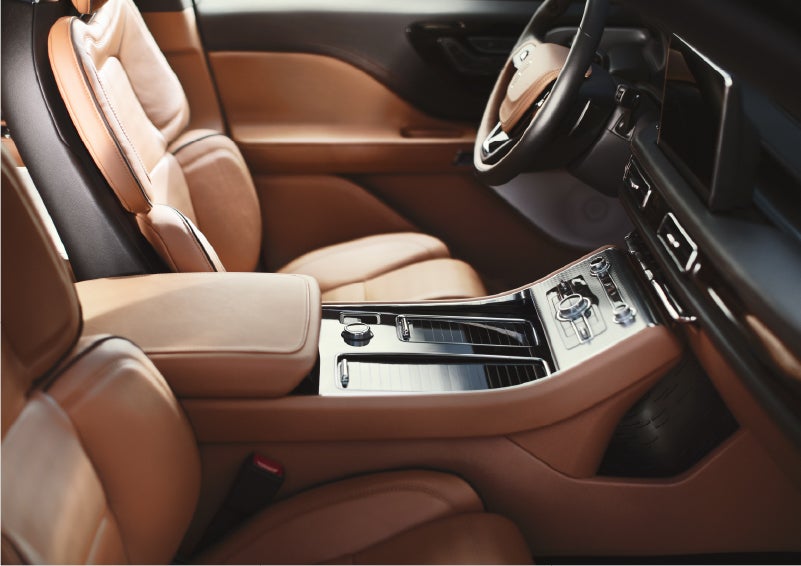 A 2023 Lincoln Aviator® Black Label model is shown in the Flight interior theme | Pinnacle Lincoln in Nicholasville KY