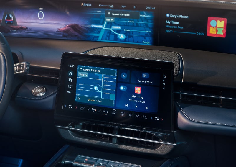 Driving directions are shown on the center touchscreen. | Pinnacle Lincoln in Nicholasville KY